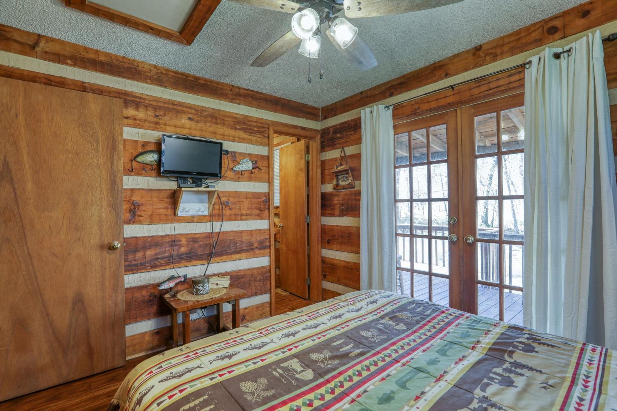 Creekside Memories Cabin Cosby Eksteriør bilde